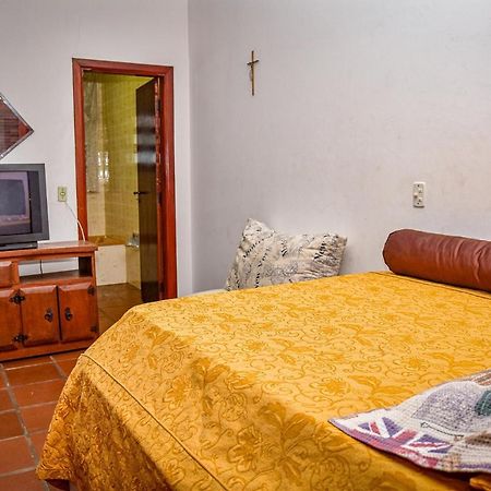 Otima Casa Com Wi-Fi A 350M Da Praia De Peruibe Sp Bagian luar foto